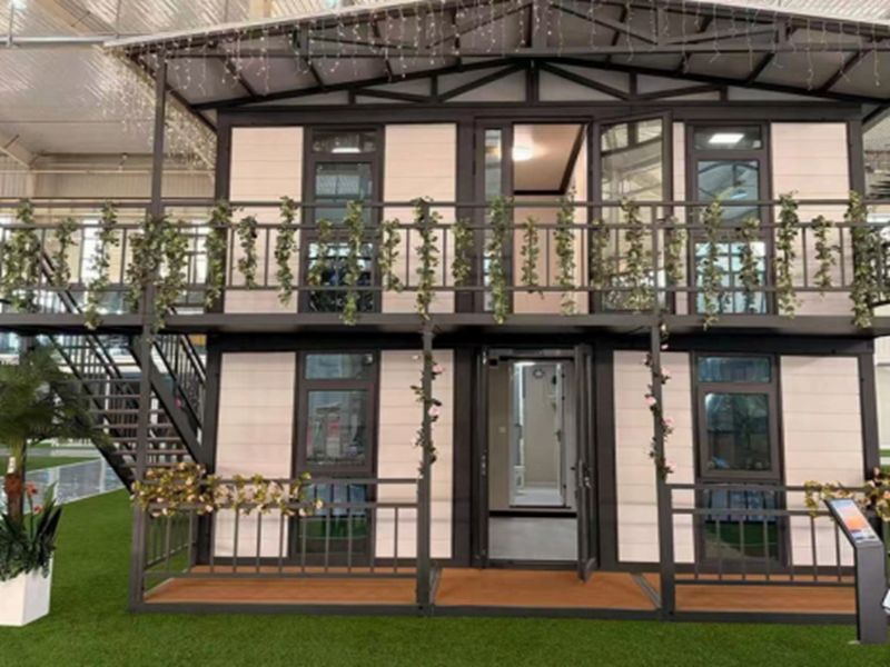Villa modulaire à deux étages en conteneurs - chayohouse